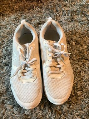 Reebok White Athletic Shoes
